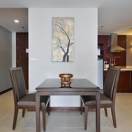Grand Asoke Suites Boutique Residence Bangkok Bagian luar foto